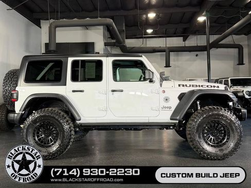 Used 2025 Jeep Wrangler Unlimited Rubicon AWD/4WD image 1