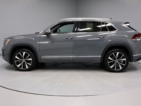 Used 2024 Volkswagen Atlas Cross Sport SEL Premium R-Line AWD/4WD image 9