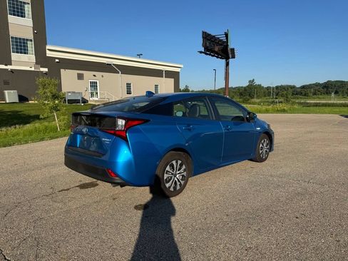 Certified 2021 Toyota Prius XLE AWD/4WD image 14