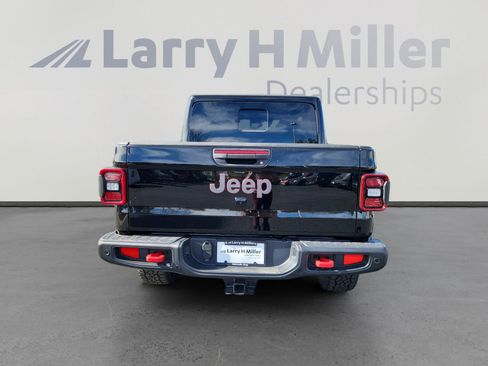 New 2025 Jeep Gladiator Rubicon w/ Safety Group image 4