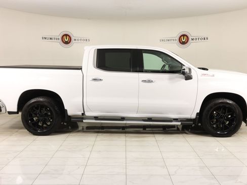 Used 2022 Chevrolet Silverado 1500 LTZ w/ LTZ Convenience Package II AWD/4WD image 2