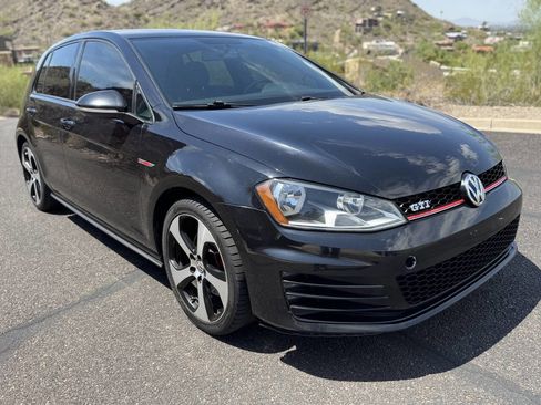 Used 2017 Volkswagen GTI S image 3
