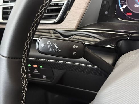 New 2026 Volkswagen Atlas SE FWD image 14