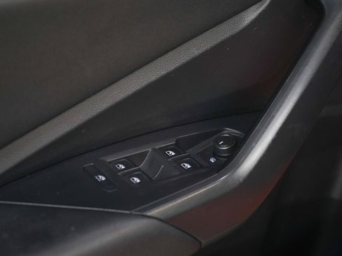 Used 2019 Volkswagen Jetta SE w/ Cold Weather Package FWD image 20