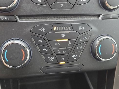 Used 2018 Ford Fusion S FWD image 7