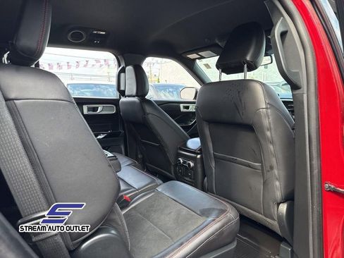 Used 2023 Ford Explorer ST-Line w/ Class IV Trailer Tow Package AWD/4WD image 18