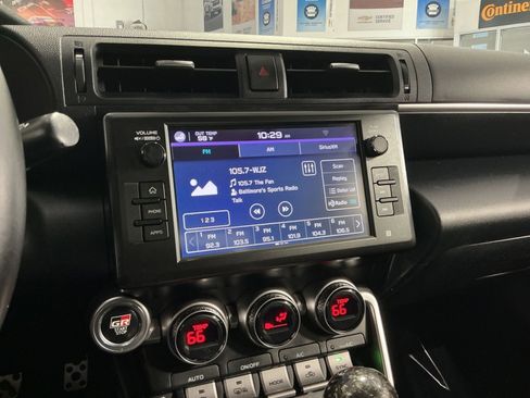 Used 2022 Toyota GR86 Premium image 26