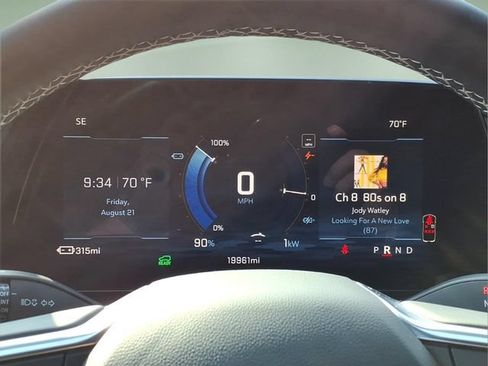 Used 2025 Chevrolet Equinox EV LT w/ Convenience Package FWD image 22