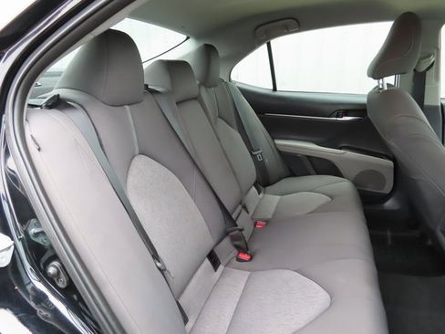 Used 2023 Toyota Camry LE image 27