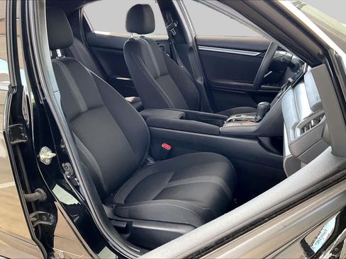 Used 2019 Honda Civic EX image 9
