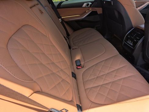 Used 2025 BMW X5 sDrive40i w/ M Sport Package image 17