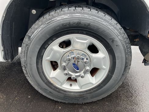 Used 2010 Ford F250 XLT RWD image 12