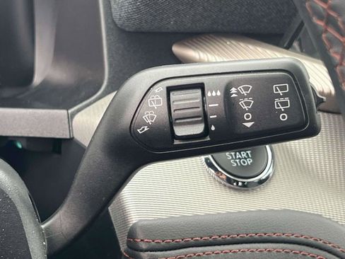 Used 2026 Ford Explorer Active AWD/4WD image 29