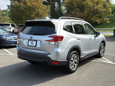 Certified 2023 Subaru Forester Premium AWD/4WD image 6