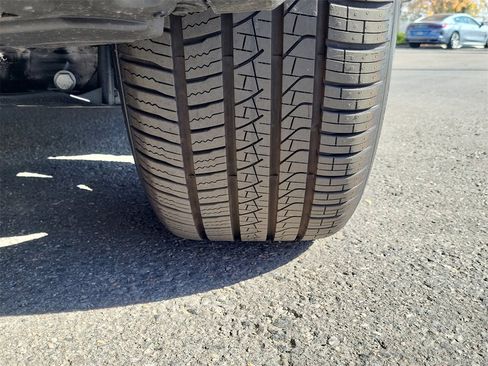 New 2026 BMW X5 xDrive40i w/ Climate Comfort Package image 12