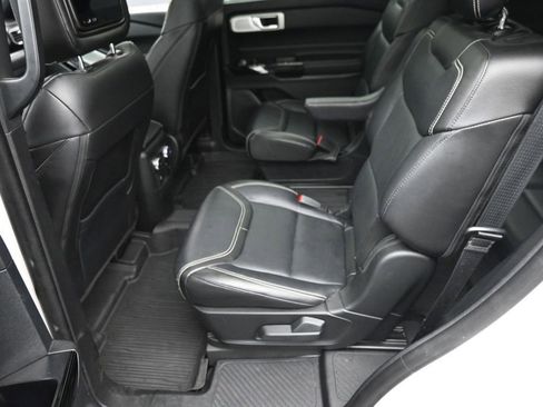 Used 2022 Ford Explorer ST w/ Equipment Group 401A AWD/4WD image 14