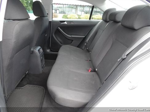 Used 2016 Volkswagen Jetta S FWD image 12