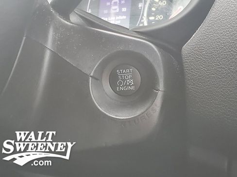 Used 2019 Jeep Renegade Latitude w/ Cold Weather Group image 27