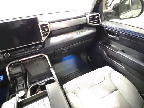 Used 2024 Toyota Tundra SR5 image 18