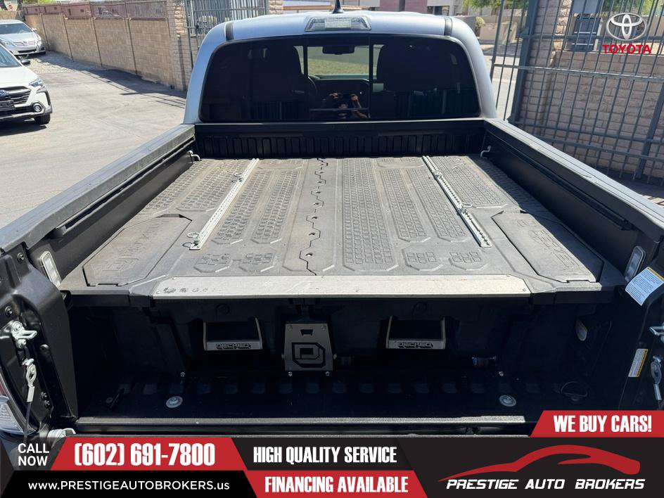 Used 2021 Toyota Tacoma TRD Off-Road w/ Technology Package AWD/4WD image 13