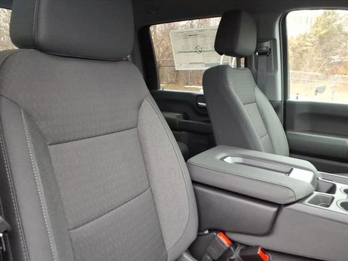 New 2026 Chevrolet Silverado 2500 Custom w/ Custom Value Package image 21