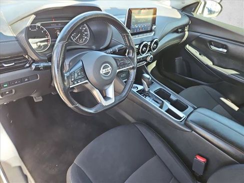 Used 2022 Nissan Sentra SV w/ Trunk Package FWD image 11
