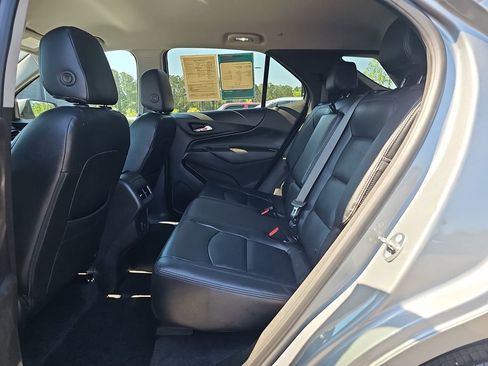 Used 2023 Chevrolet Equinox LT FWD image 19