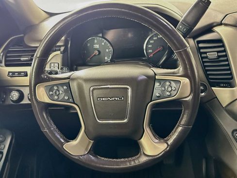 Used 2019 GMC Yukon Denali w/ Denali Ultimate Package AWD/4WD image 14