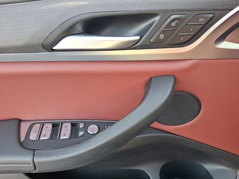 Certified 2023 BMW X4 xDrive30i w/ Premium Package image 13