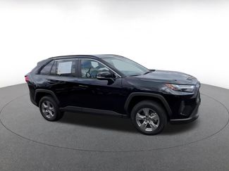 Used 2025 Toyota RAV4 XLE video 2