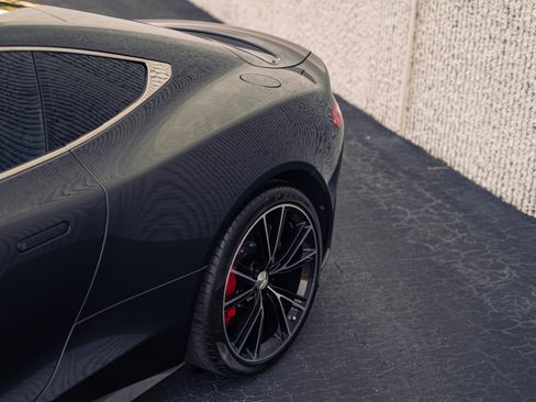 Used 2014 Aston Martin Vanquish Coupe RWD image 23
