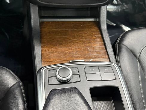 Used 2013 Mercedes-Benz GL 450 4MATIC image 37