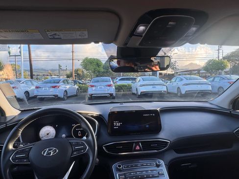 Used 2023 Hyundai Santa Fe SEL w/ Premium Package image 10