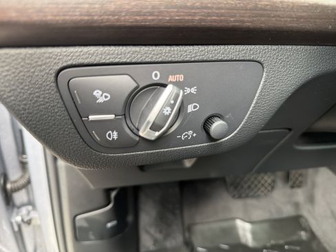 Certified 2024 Audi Q5 e Premium Plus AWD/4WD image 7