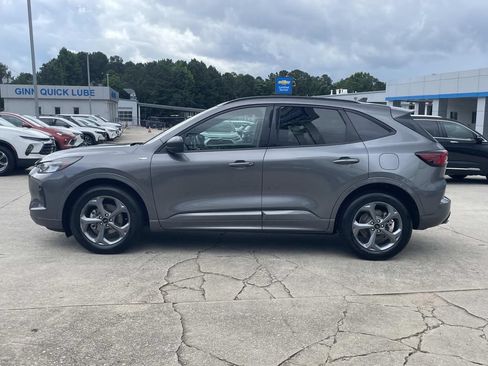 Used 2024 Ford Escape ST-Line FWD image 2