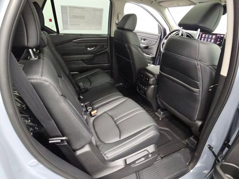 New 2026 Honda Pilot Touring image 37
