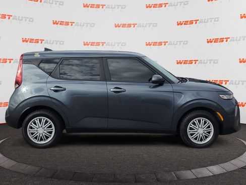 Used 2021 Kia Soul LX image 6