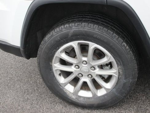 Used 2022 Jeep Grand Cherokee Laredo X image 36