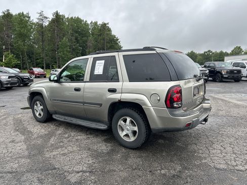 Used 2002 Chevrolet TrailBlazer LT w/ Driver Convenience Pkg AWD/4WD image 6