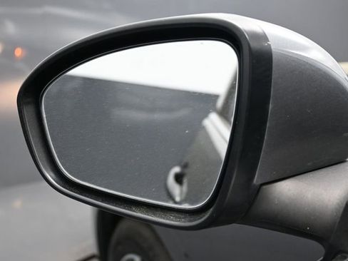 Used 2024 Nissan Sentra SV image 4