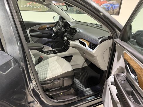 Used 2019 GMC Terrain SLE w/ Driver Convenience Package FWD image 11
