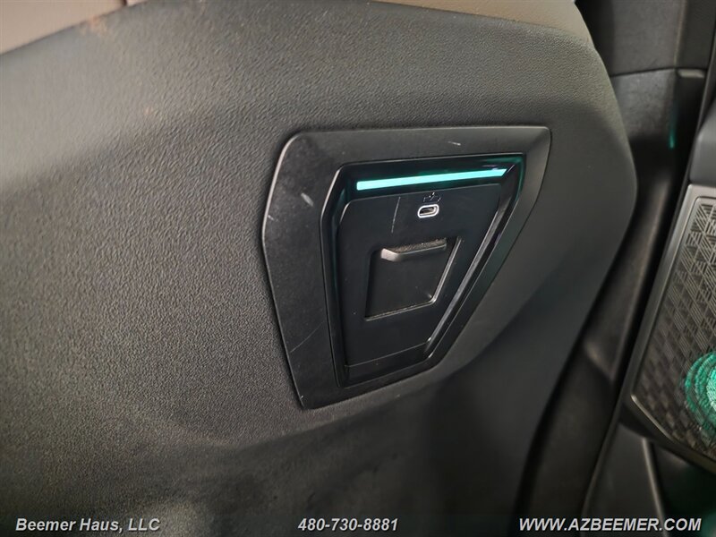 Used 2024 BMW i5 eDrive40i w/ M Sport Package RWD image 28