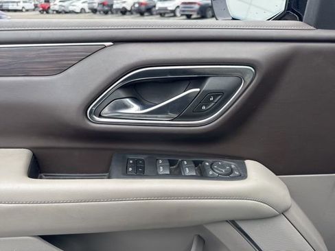 Used 2023 Chevrolet Tahoe Z71 w/ Z71 Off-Road Package image 9