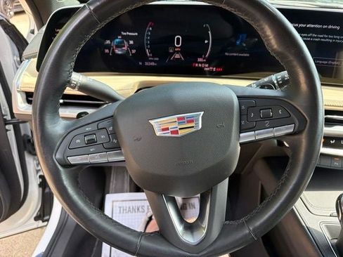 Certified 2024 Cadillac XT4 Premium Luxury AWD/4WD image 9