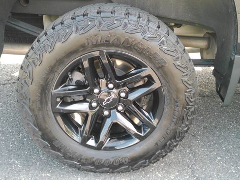 Certified 2024 Chevrolet Silverado 1500 Custom Trail Boss AWD/4WD image 28