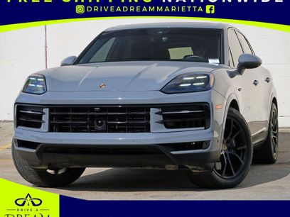 Used 2025 Porsche Cayenne E-Hybrid w/ Premium Package Plus