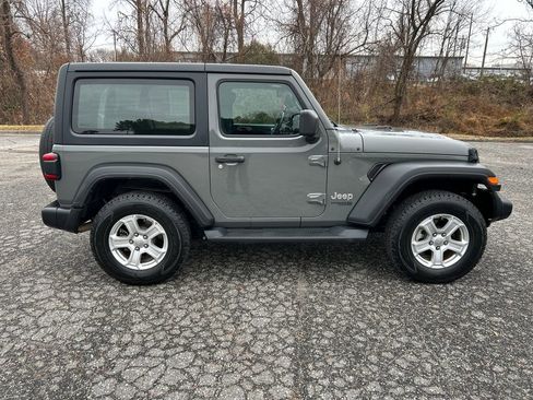 Used 2020 Jeep Wrangler Sport S image 7