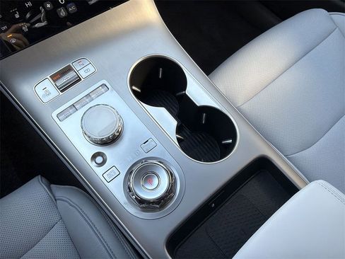 New 2026 Genesis GV70 2.5T Advanced image 22