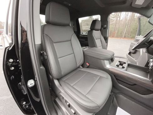 New 2026 GMC Sierra 3500 SLT image 33
