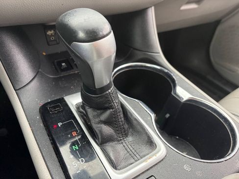 Used 2019 Toyota Highlander XLE FWD image 9